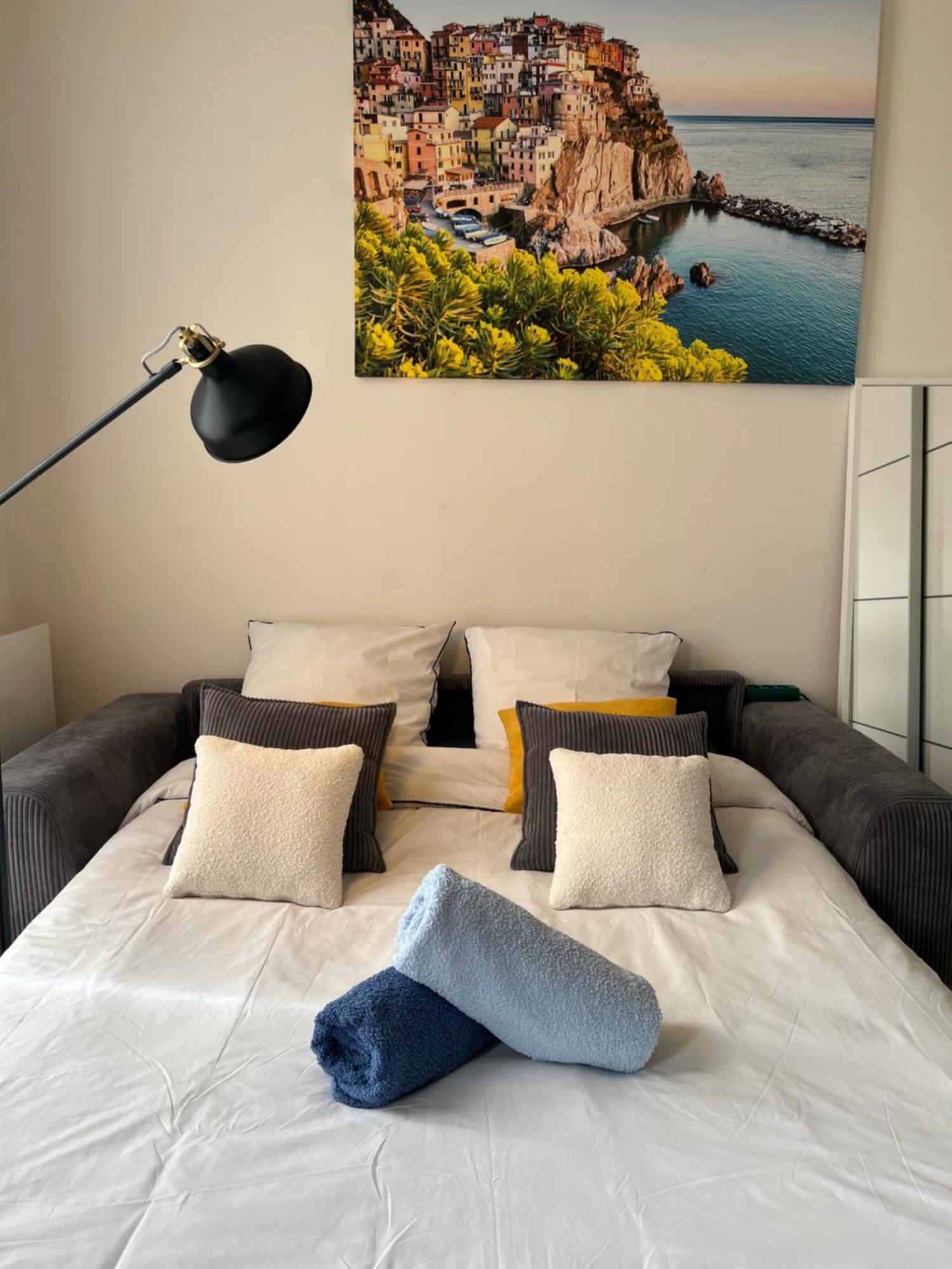 Grand Studio Lumineux En Plein Coeur De Versailles Exterior foto